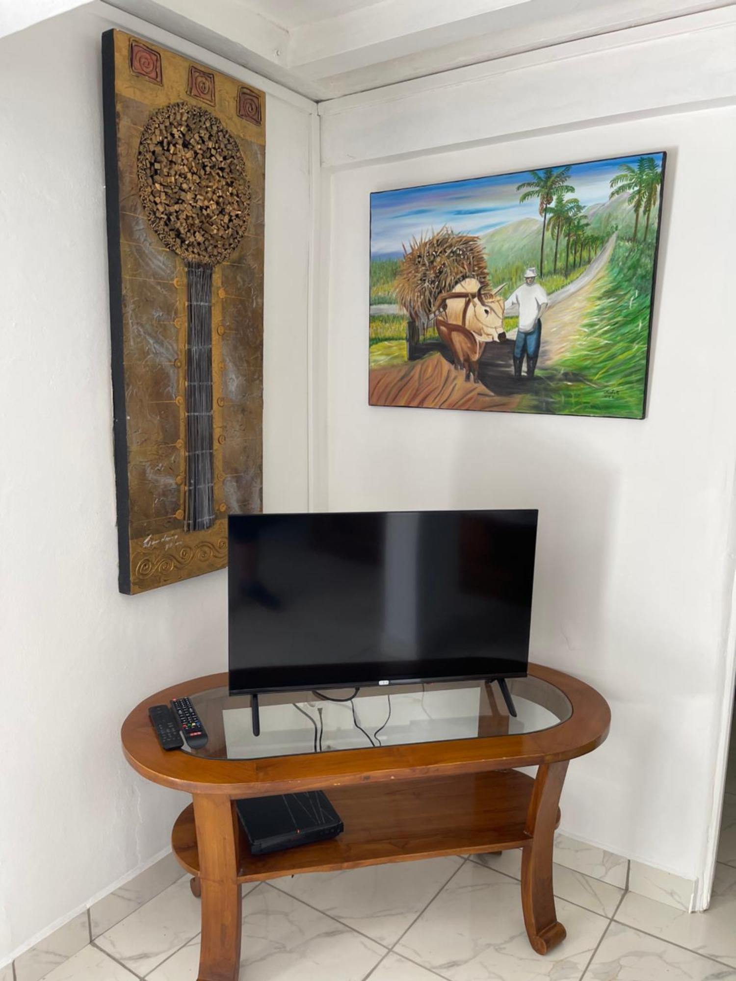 Bed and Breakfast Adenora Saint-Joseph Esterno foto